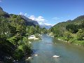 Pohled stezku u řeky Sarca nedaleko Dro